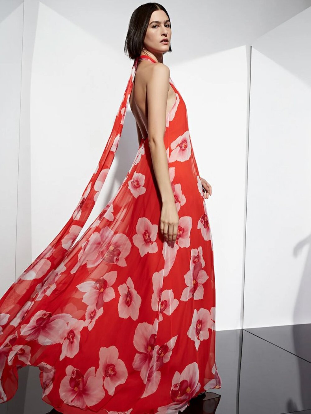 Halston Donna Chiffon Halter Gown in Vermillion Orchid Print size 8